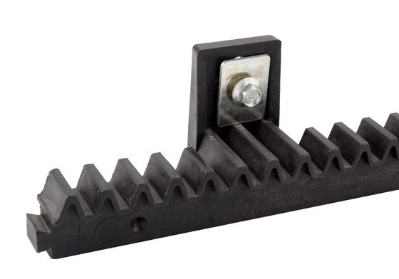 Zinchi lo scaffale di ingranaggio placcato del portone di scivolamento con l'acciaio o il nylon dei bulloni M4 M6