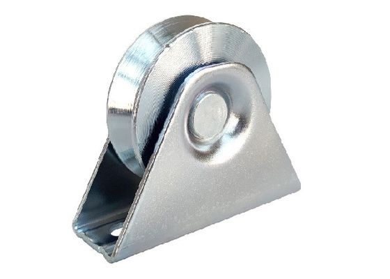 4&quot; rullo galvanizzato d'acciaio della scanalatura di U per il portone del ferro con la singola ruota sopportante del portone di scivolamento