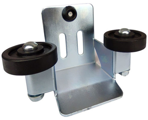 Rullo di nylon placcato zinco sparso del nastro dell'hardware 84mm dei collettori del portone del metallo della mobilia