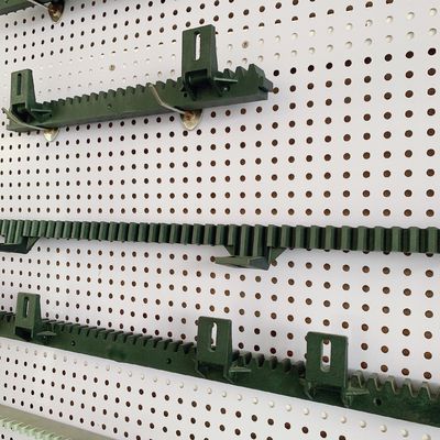 Plastica nera dentata automatica elettrica dello scaffale di ingranaggio del portone della poliammide di nylon M4